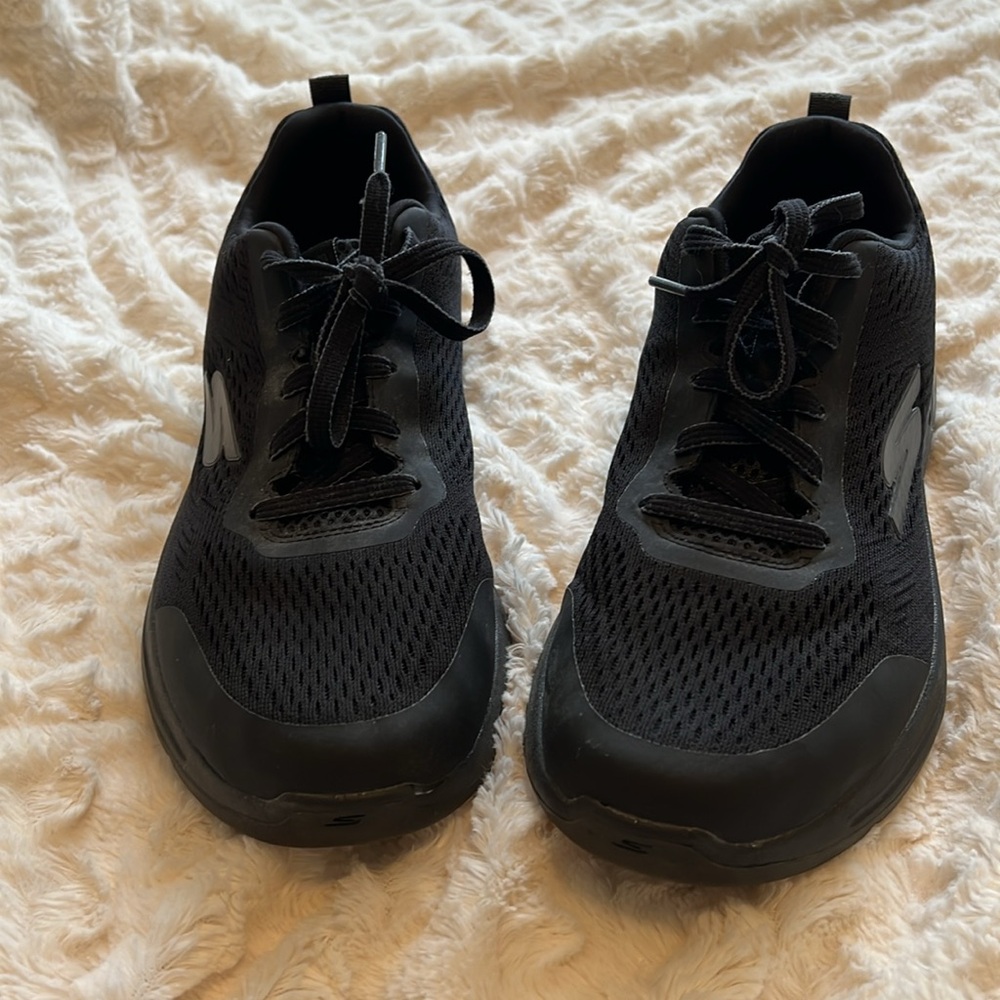 Skechers Air Cooled Extra wide walking shoes